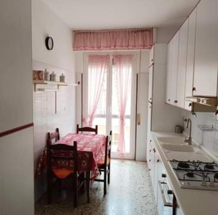 Appartamento Loano Climatizzato Mt 650 Dal Mare מראה חיצוני תמונה